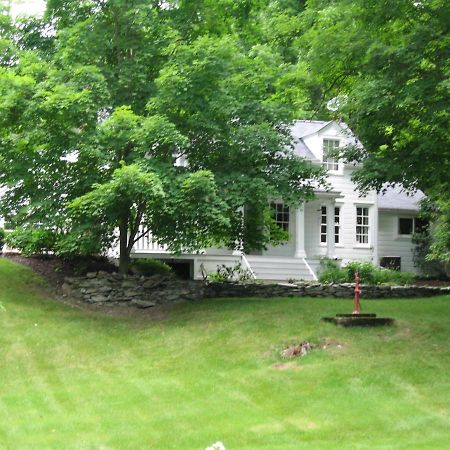 לינה וארוחת בוקר Clinton Corners Private Setting On Country Farm Near Rhinebeck מראה חיצוני תמונה