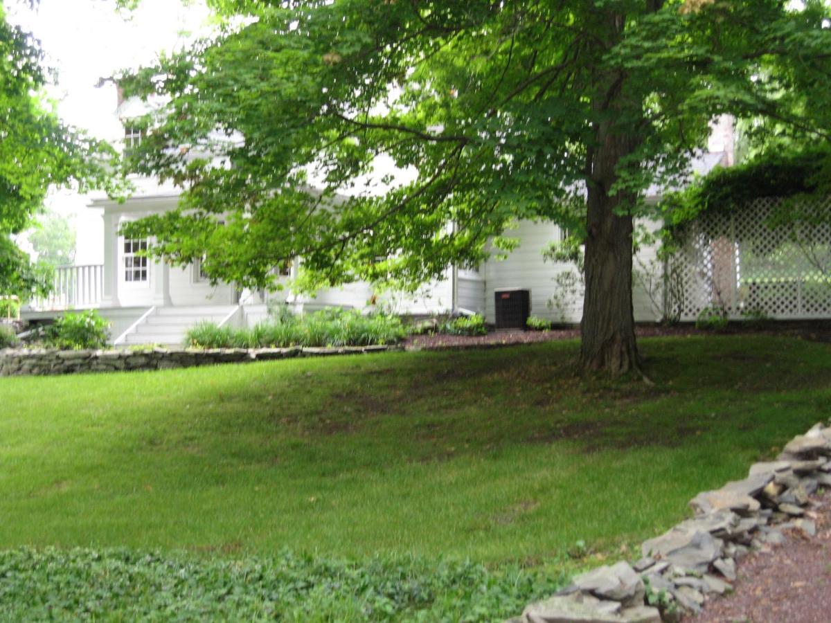 לינה וארוחת בוקר Clinton Corners Private Setting On Country Farm Near Rhinebeck מראה חיצוני תמונה